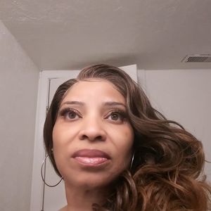 Meet your Posher, Renea